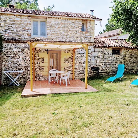 Hébergement de vacances Authentique Avec Piscine, Cheminée Et étang Privé à - Proche Bergerac - Fr-1-616-205 Naussannes